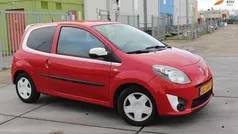 Rood Gebruikt 2011 Renault Twingo Collection Hatchback | € 1.895 (Eerlijke prijs)