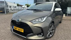 Groen Gebruikt 2020 Toyota Yaris Hybrid Executive Hatchback | € 21.995 (Eerlijke prijs)