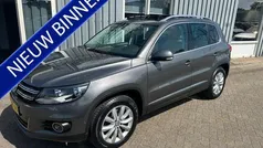 Grijs, metallic lak Gebruikt 2013 VW Tiguan Sport SUV | € 10.950 (Eerlijke prijs)