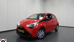 Rood Gebruikt 2019 Toyota Aygo Hatchback | € 9.340 (Eerlijke prijs)