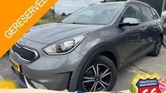 Grijs Gebruikt 2017 Kia Niro SUV | € 16.400 (Eerlijke prijs)