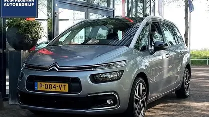 Grijs Gebruikt 2022 Citroën C4 SpaceTourer Business Class MPV | € 21.890 (Eerlijke prijs)