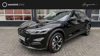 Zwart Nieuw 2025 Ford Mustang Mach-E SUV | € 46.970 (Eerlijke prijs)