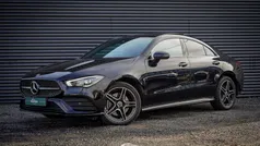 Zwart Gebruikt 2023 Mercedes CLA250e AMG line Sedan | € 39.750 (Eerlijke prijs)