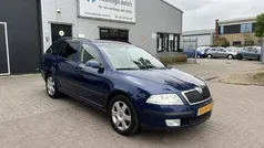 Blauw Gebruikt 2007 Skoda Octavia Stationwagen | € 1.399 (Eerlijke prijs)