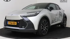 Grijs metallic Gebruikt 2023 Toyota C-HR Edition SUV | € 39.995 (Eerlijke prijs)