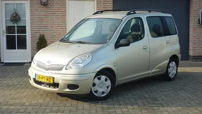 Occasion Toyota Yaris Verso Sol 105 PK (77 kW) 2004 Beige MPV