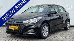 Zwart Gebruikt 2019 Hyundai i20 Comfort Hatchback | € 11.900 (Eerlijke prijs)