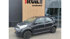 Zwart Gebruikt 2011 Citroën C1 SELECTION Hatchback | € 3.250 (Eerlijke prijs)