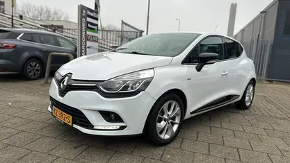 Occasion Renault Clio IV LIMITED 90 PK (66 kW) 2017 Hatchback