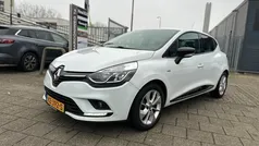 Wit Gebruikt 2017 Renault Clio IV LIMITED Hatchback | € 7.249 (Super prijs)