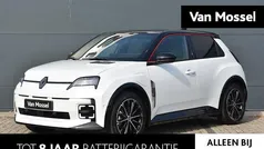 Gebruikt 2024 Renault R5 Iconic Hatchback | € 32.440 (Eerlijke prijs)
