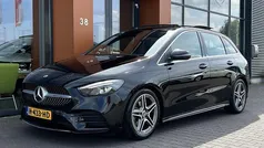 Gebruikt 2020 Mercedes B180 Business MPV | € 27.890 (Eerlijke prijs)