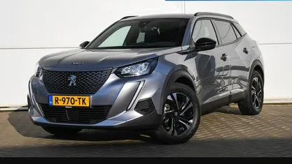 Grijs Gebruikt 2022 Peugeot e-2008 Allure SUV | € 20.495 (Eerlijke prijs)