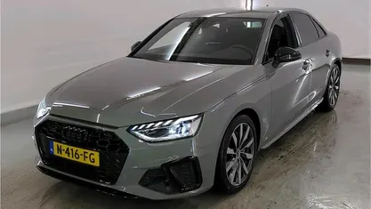Grijs Occasion 2021 Audi A4 Competition Sedan | € 29.850 (Eerlijke prijs)