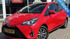 Rood Gebruikt 2017 Toyota Yaris Hatchback | € 14.950 (Eerlijke prijs)