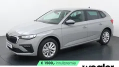Grijs Nieuw 2025 Skoda Scala Business Line Hatchback | € 34.440 (Goede deal)