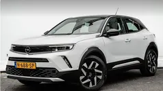 Wit Gebruikt 2021 Opel Mokka-e Business Elegance SUV | € 15.940 (Eerlijke prijs)