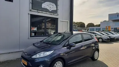 Grijs Occasion 2012 Ford Fiesta Titanium Hatchback | € 3.949 (Eerlijke prijs)