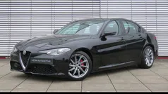 Zwart Gebruikt 2017 Alfa Romeo Giulia Super Sedan | € 26.445 (Eerlijke prijs)