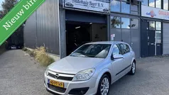 Gebruikt 2004 Opel Astra Elegance Hatchback | € 2.299 (Eerlijke prijs)