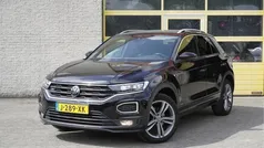 Zwart Gebruikt 2020 VW T-Roc R-line SUV | € 19.950 (Goede deal)