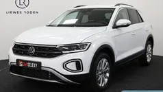 Wit Gebruikt 2025 VW T-Roc SUV | € 37.950 (Eerlijke prijs)