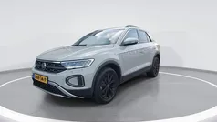Grijs Gebruikt 2024 VW T-Roc Edition SUV | € 34.980 (Eerlijke prijs)