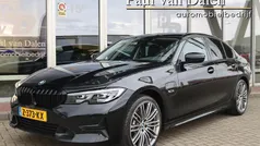 Gebruikt 2022 BMW 330e Shadowline Sedan | € 33.900 (Eerlijke prijs)