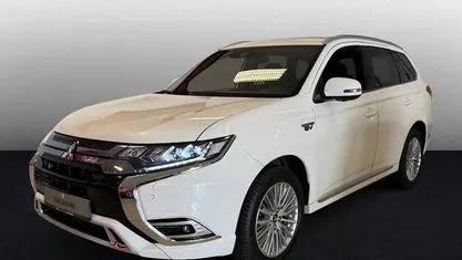 Occasion Mitsubishi Outlander P-HEV Instyle 135 PK (99 kW) 2019 SUV