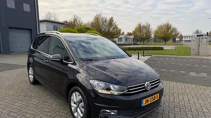 Occasion VW Touran Highline 150 PK (110 kW) 2016 MPV