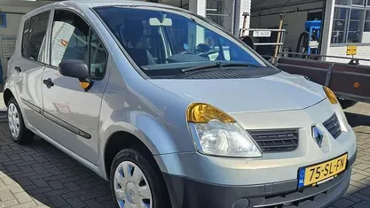 Occasion Renault Modus 65 PK (47 kW) 2006 Grijs MPV