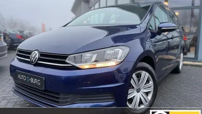 Blauw Gebruikt 2021 VW Touran Trendline MPV | € 17.950 (Eerlijke prijs)