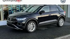 Zwart Nieuw 2024 VW T-Roc Edition SUV | € 38.467 (Eerlijke prijs)