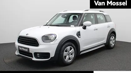 Gebruikt 2019 Mini One Countryman SUV | € 18.900 (Eerlijke prijs)