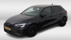 Zwart, metallic lak Gebruikt 2022 Audi A3 Sportback Competition Hatchback | € 33.950 (Eerlijke prijs)