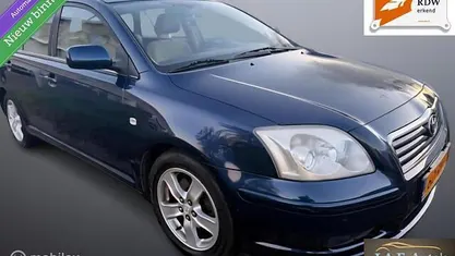 Blauw Gebruikt 2005 Toyota Avensis Stationwagen | € 3.245 (Eerlijke prijs)