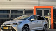 Grijs Gebruikt 2020 Toyota Corolla Style Stationwagen | € 20.850 (Eerlijke prijs)