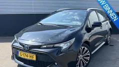 Zwart Gebruikt 2019 Toyota Corolla Stationwagen | € 14.900 (Eerlijke prijs)