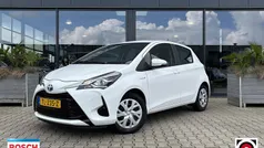 Wit Gebruikt 2018 Toyota Yaris Hybrid Active Hatchback | € 14.800 (Eerlijke prijs)