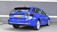Blauw Gebruikt 2022 Skoda Octavia Business Line Stationwagen | € 24.885 (Super prijs)