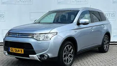 Grijs Gebruikt 2015 Mitsubishi Outlander P-HEV Edition SUV | € 14.900 (Super prijs)