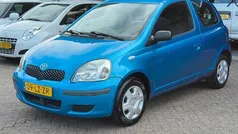 Gebruikt 2003 Toyota Yaris Terra Hatchback | € 950 (Eerlijke prijs)