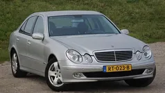 Grijs Gebruikt 2002 Mercedes E320 Avantgarde Sedan | € 3.950 (Super prijs)