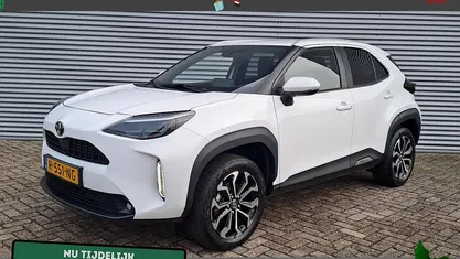 Wit Gebruikt 2022 Toyota Yaris Cross Business Edition SUV | € 23.995 (Eerlijke prijs)