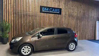 Occasion 2013 Kia Rio Hatchback | € 6.799 (Goede deal)