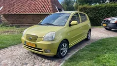 Geel Gebruikt 2005 Kia Picanto Hatchback | € 1.750 (Eerlijke prijs)