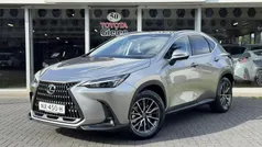 Grijs Gebruikt 2015 Lexus NX300h Sport Line SUV | € 28.900 (Eerlijke prijs)