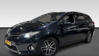 Grijs Gebruikt 2014 Toyota Auris Hybrid Stationwagen | € 12.930 (Eerlijke prijs)