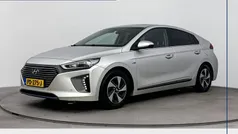 Grijs Gebruikt 2017 Hyundai Ioniq Premium Sedan | € 15.900 (Eerlijke prijs)